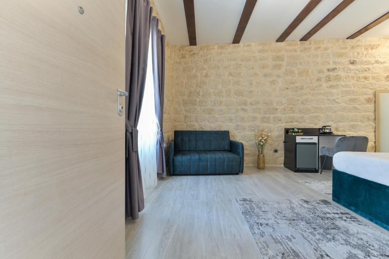 Luxury Rooms "Kaleta" Trogir Buitenkant foto